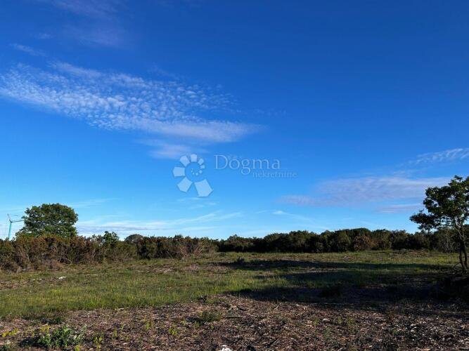 Građevinsko zemljište s pogledom na more Medulin - 2