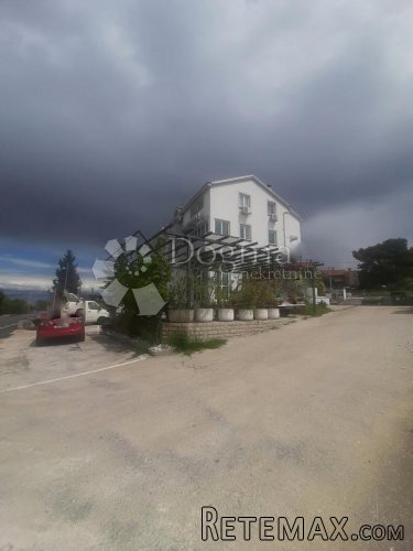 kuća na tri kata Bokanjac - 2