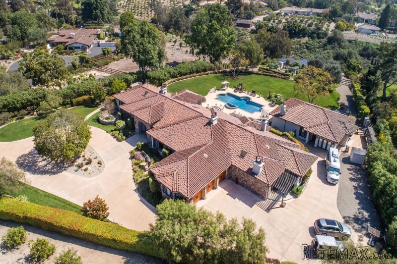 4843 La Jacaranda - 2