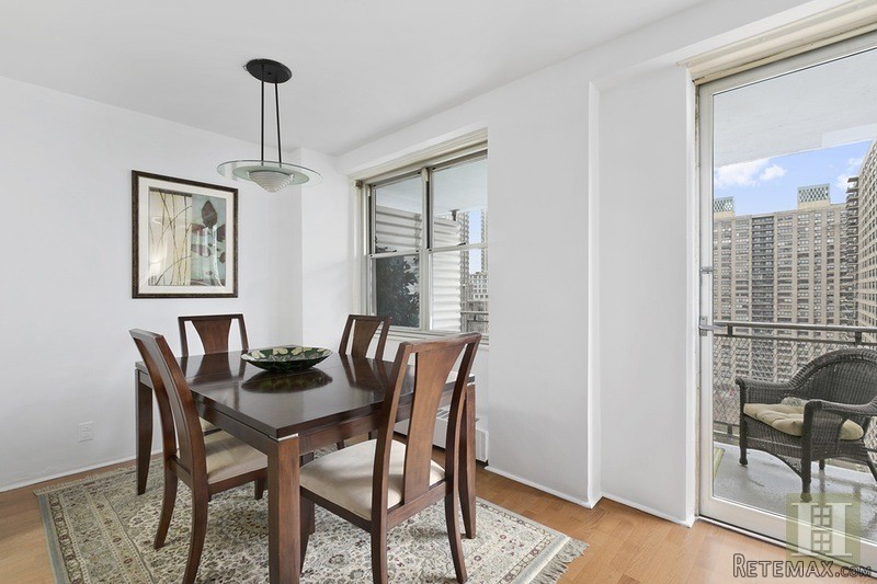 1 bedroom Apartment For Sale: 303 WEST.. - 2