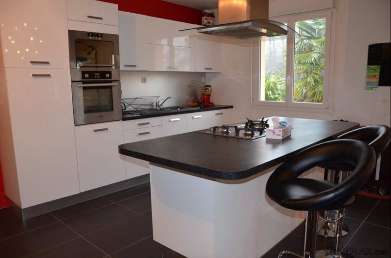 3 Bedrooms - Maison - For Sale