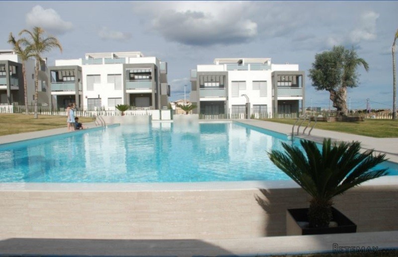 Los Balcones New Building Top Floor 3.. - 2