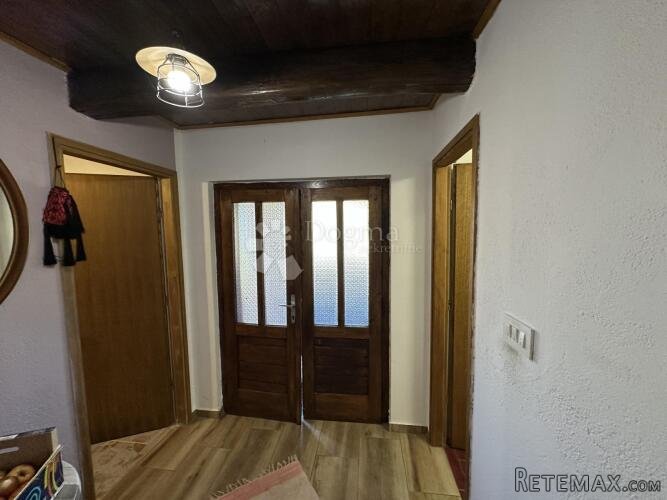 KUĆA U NEPOSREDNOJ BLIZINI CENTRA PRILIKA !!! - 2