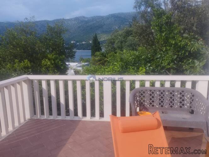 Dubrovnik, Zaton, predivna kuća 300 m2, 60 m od mora