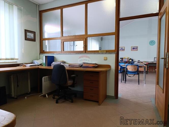 Kastav, kancelarijski prostor 120 m2, parking - 3