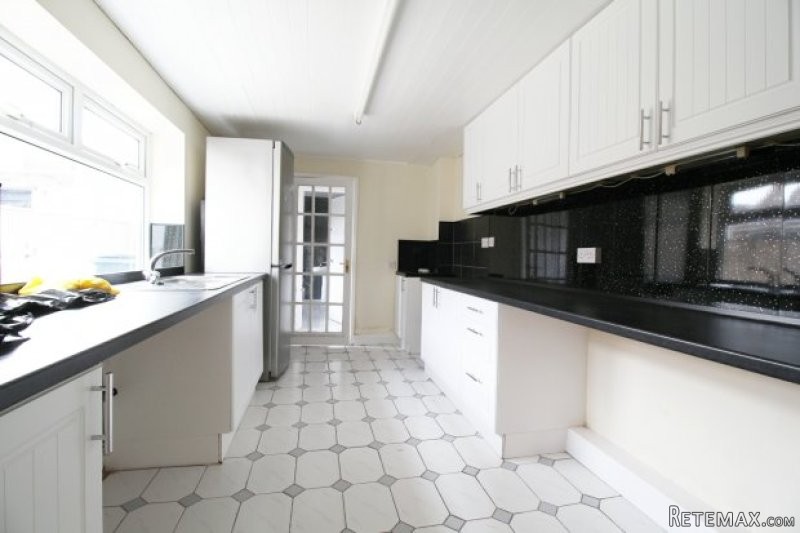 2 bedroom, Terraced House house for sale - 2