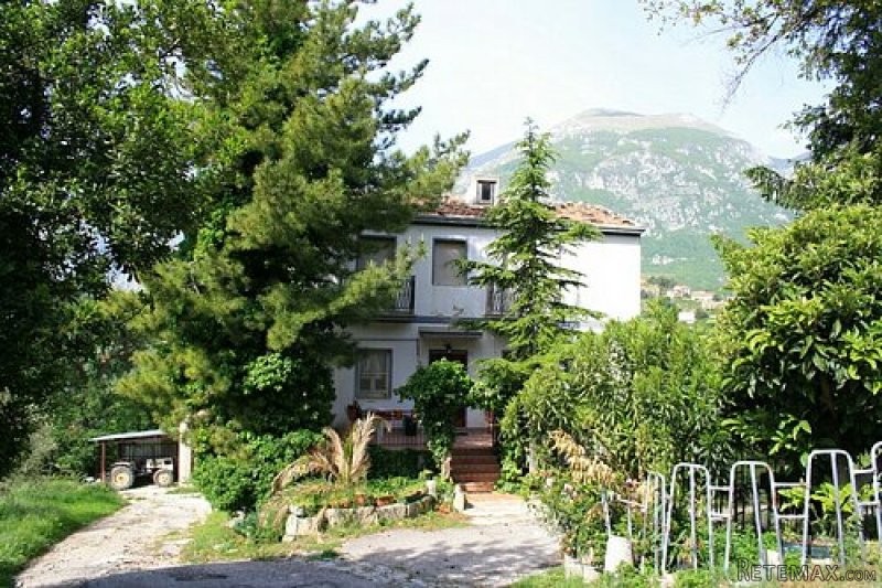 Beautiful stone property with a large..