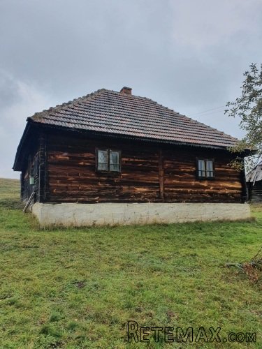 Na prodaju plac 40 ari sa starom Chalet kucom na Zlatiboru