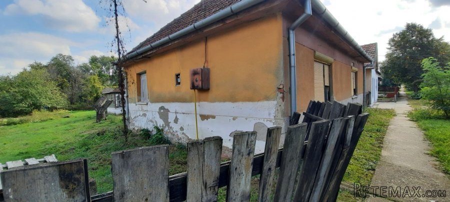 Zrenjanin-Secanj,staro domacinstvo - 2