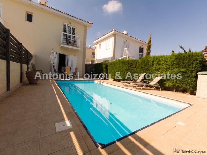 2 bedroom Semi Detached House near the.. - 2