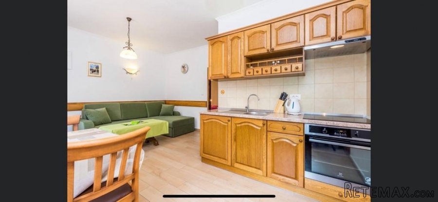 OGULIN - IMANJE SA TRI APARTMANA, BAZENOM I VELIKOM.. - 3