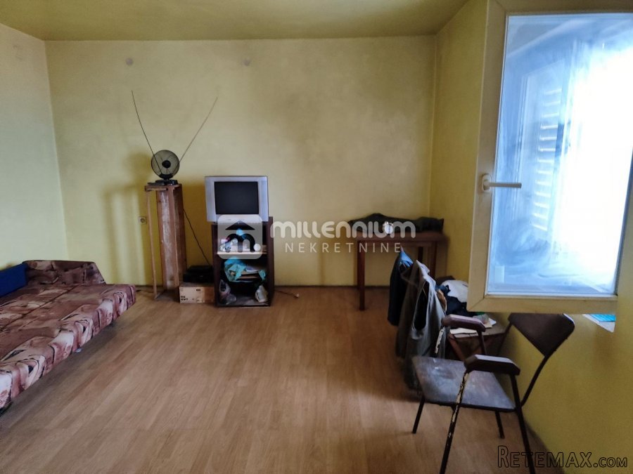Senj, samostojeća kuća s 2 stana, 142.42m2, pogled, terasa