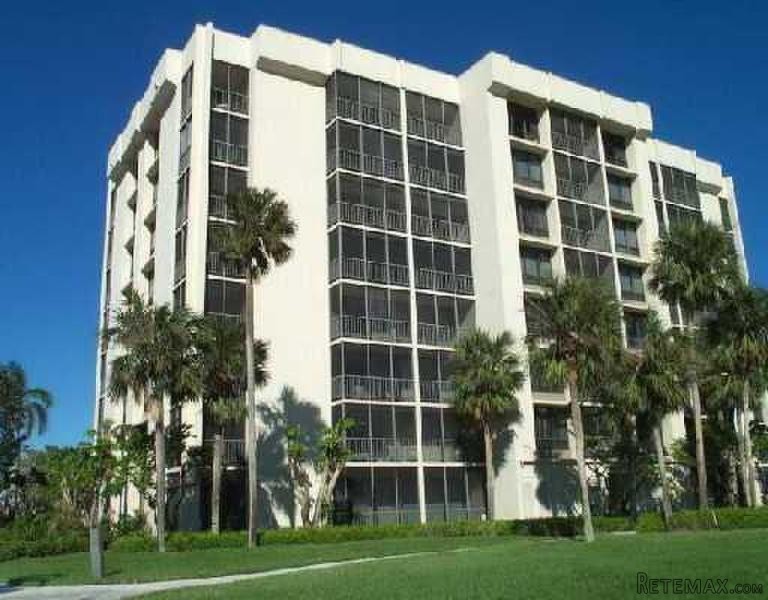 6845 Willow Wood Dr #3033, Boca Raton..