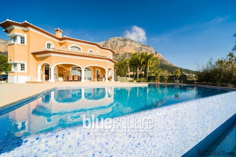 BEAUTIFUL HOUSE