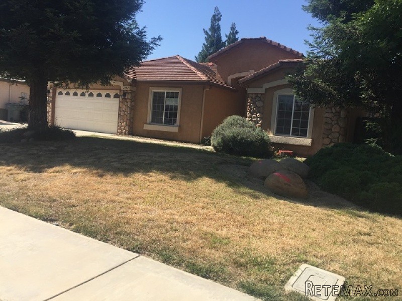2542 Mary Ave E Visalia, CA, 93292..