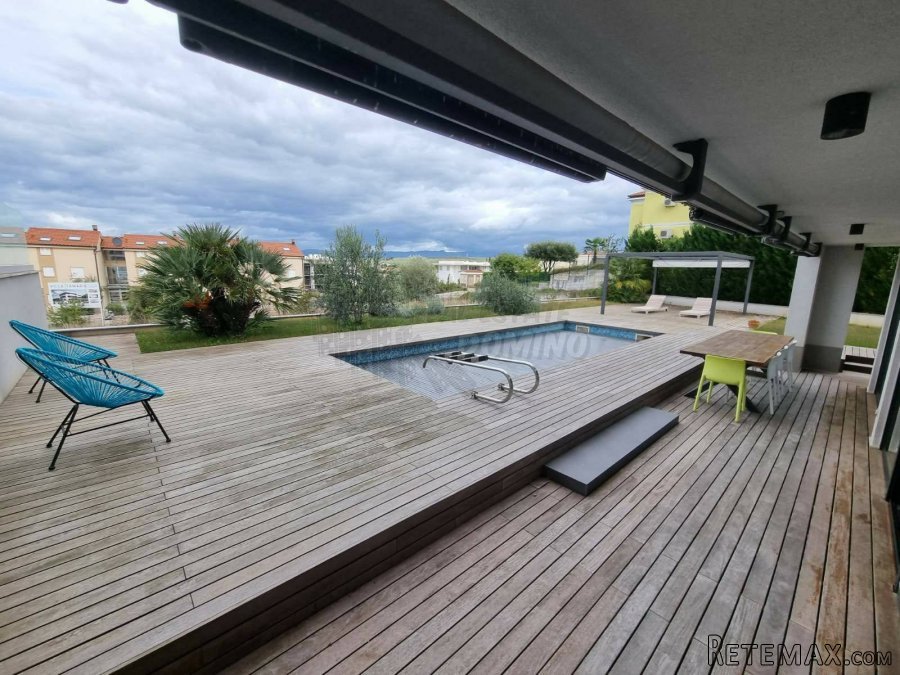Apartman s velikom okućnicom i bazenom! - 7