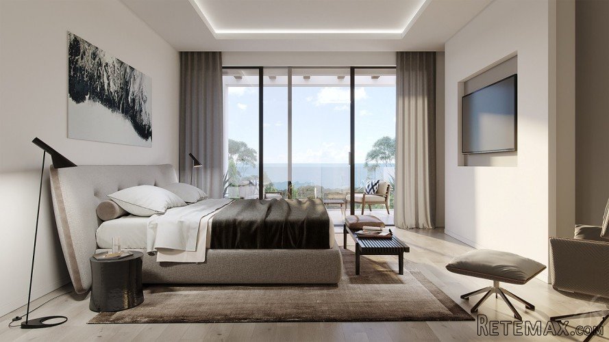 Located on the 8th hole of the Cabopino Golf club in.. - 7