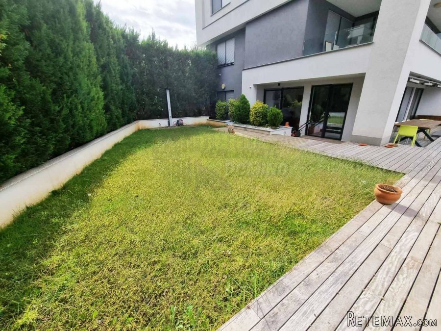 Apartman s velikom okućnicom i bazenom! - 8