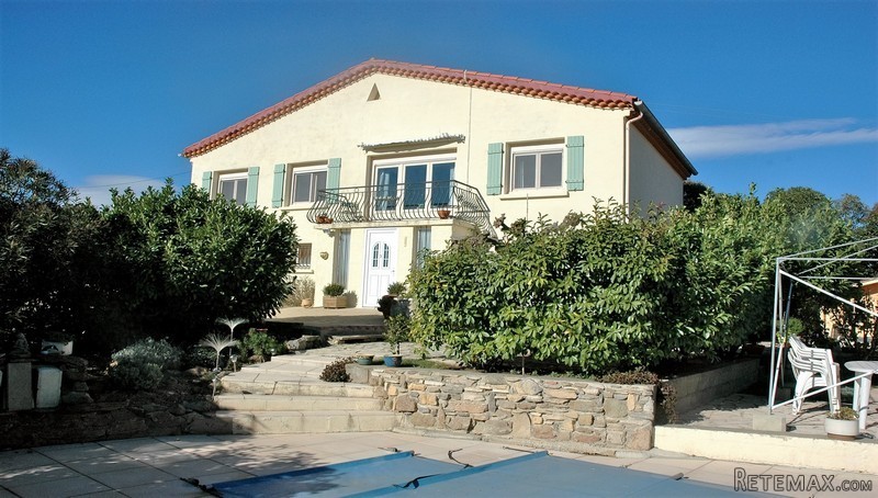 Unique Detached House In Excellent..