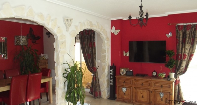 2 Bedrooms Apartment For Sale
