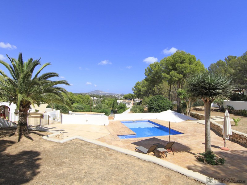 7 Bedrooms - Villa - Alicante - For Sale