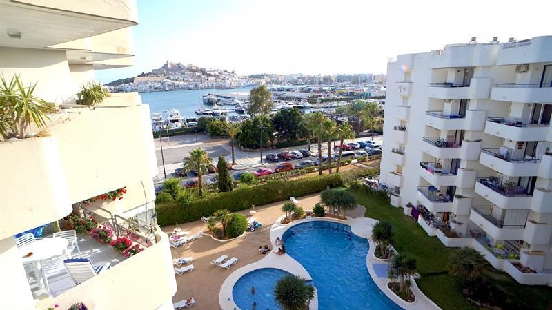 3 bedroom Apartment For Sale: Marina.. - 2