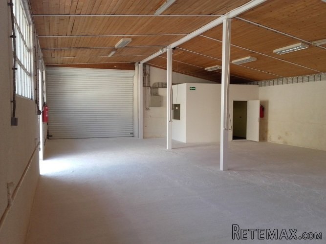 Izdajem magacin u Rakovici od 140m2 - 2