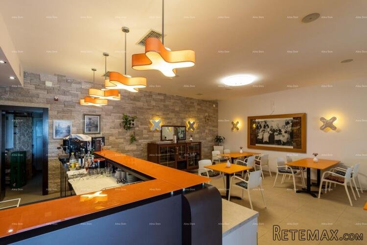 Hotel i Restoran. Blizina grada Pule. Veliki građevinski.. - 3