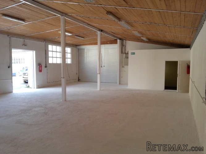 Izdajem magacin u Rakovici od 140m2 - 3