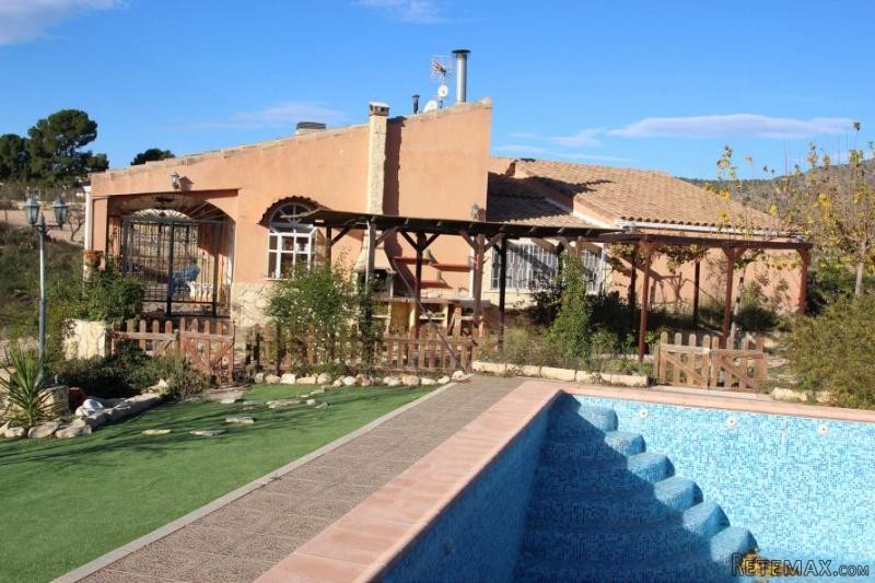 5 Bed Villa in Monovar scope for guest.. - 2