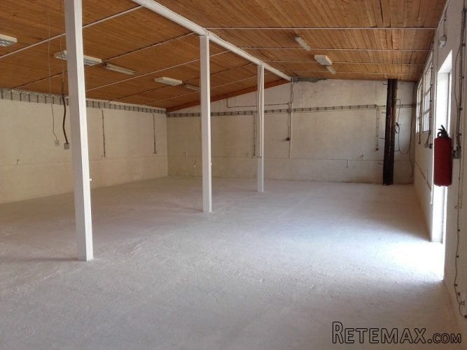 Izdajem magacin u Rakovici od 140m2 - 4