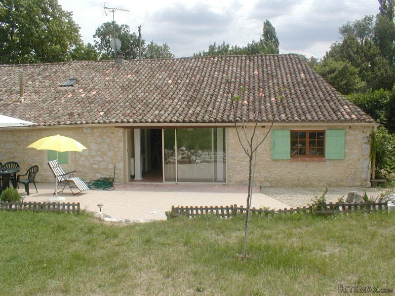 A Pretty Stone Built Property Situated.. - 2