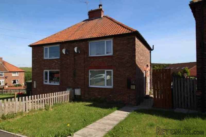 2 bedroom, Semi-detached House house..