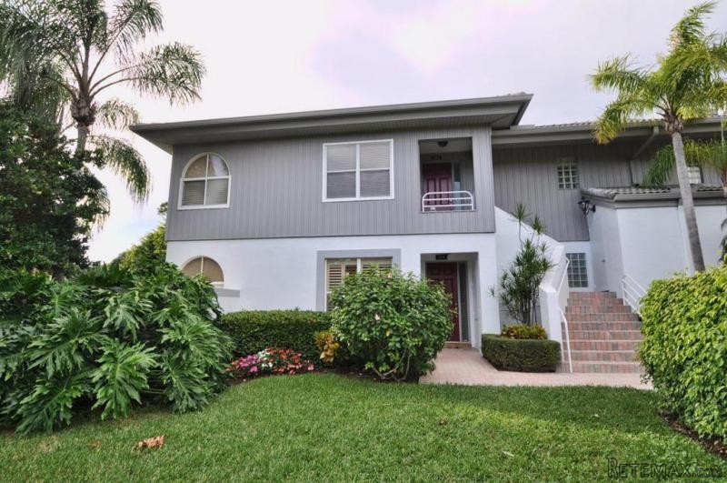 20220 Boca West Dr #201, Boca Raton, FL..