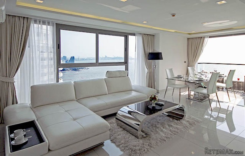 Wong Amat Tower Condo for Sale..