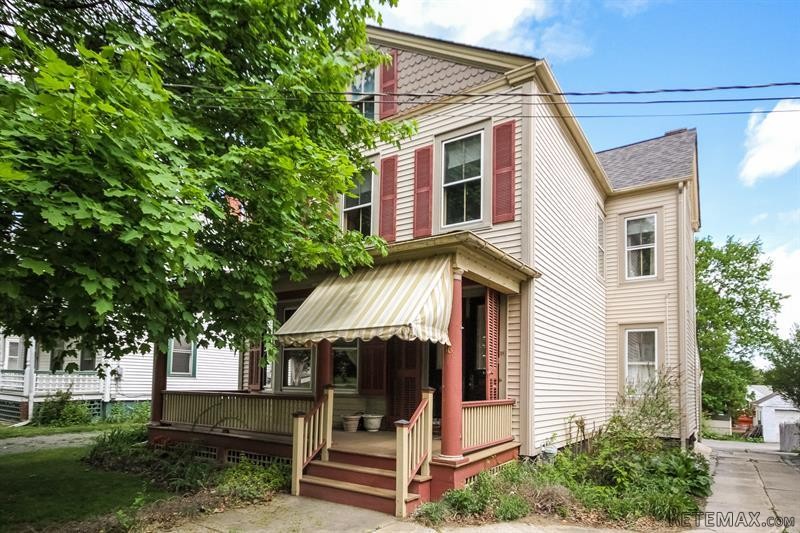 3 bedroom House For Sale: 16 Park St..