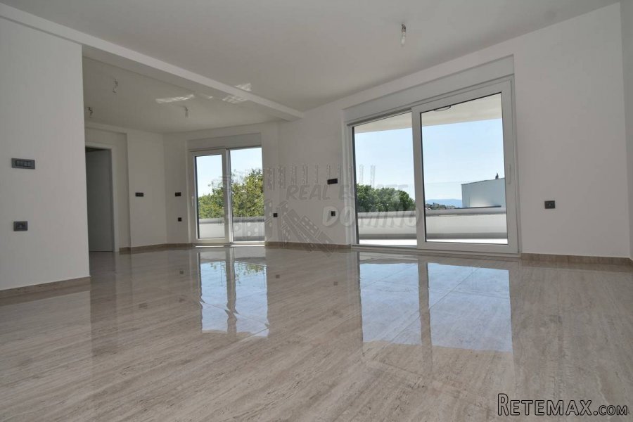 Njivice apartman na 400 m od mora, novogradnja! - 11