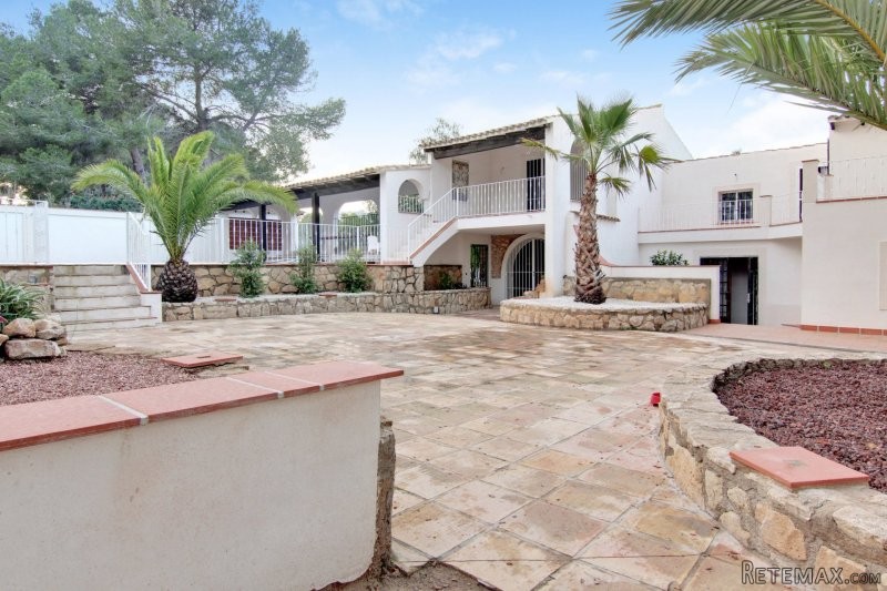 Reduced from 780000 to 680000 Euros -..