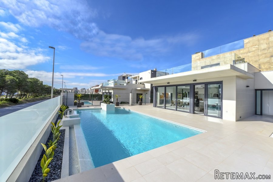 Modern style villa situated in one of the most luxury areas.. - 2