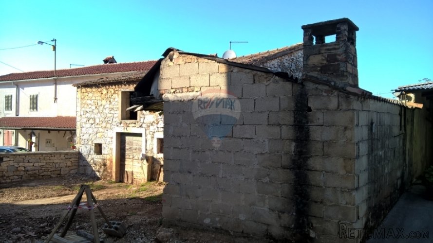 Nova Vas, kamena kuća za adaptaciju - 4