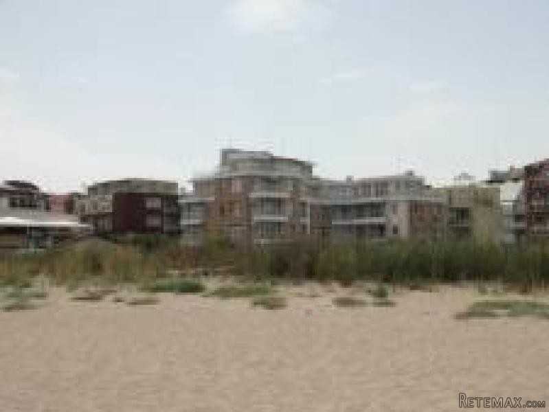 1 BED apartment on the beach in.. - 2