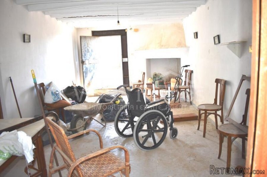 Large country style property, with 7051m2 of urbanisable.. - 13