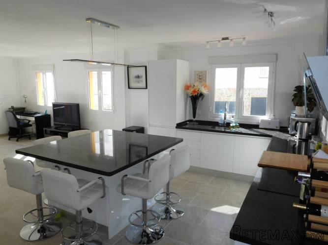 Benahavis Apartment for Sale Stunning totally reformed two..