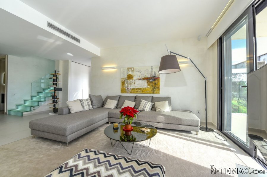 Modern style villa situated in one of the most luxury areas.. - 4