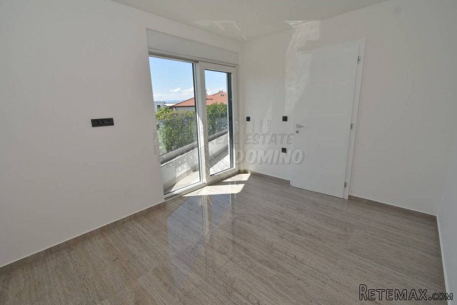 Njivice apartman na 400 m od mora, novogradnja! - 15