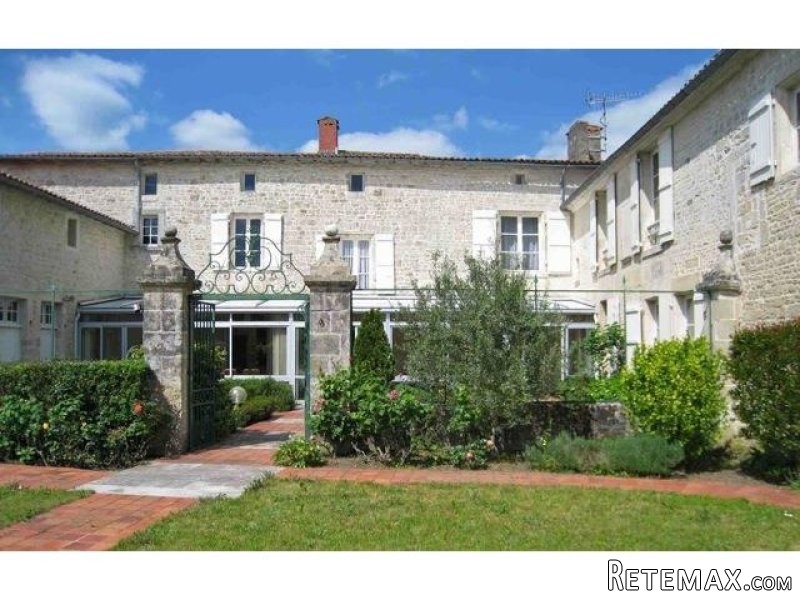 6 bedroom Character For Sale: 85200..