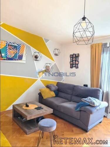 Zagreb, Gajnice, Samoborska c., stan 90 m2