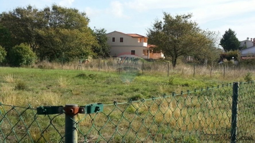 Valbandon okolica - poljoprivredno zemljište 695m2 - 3