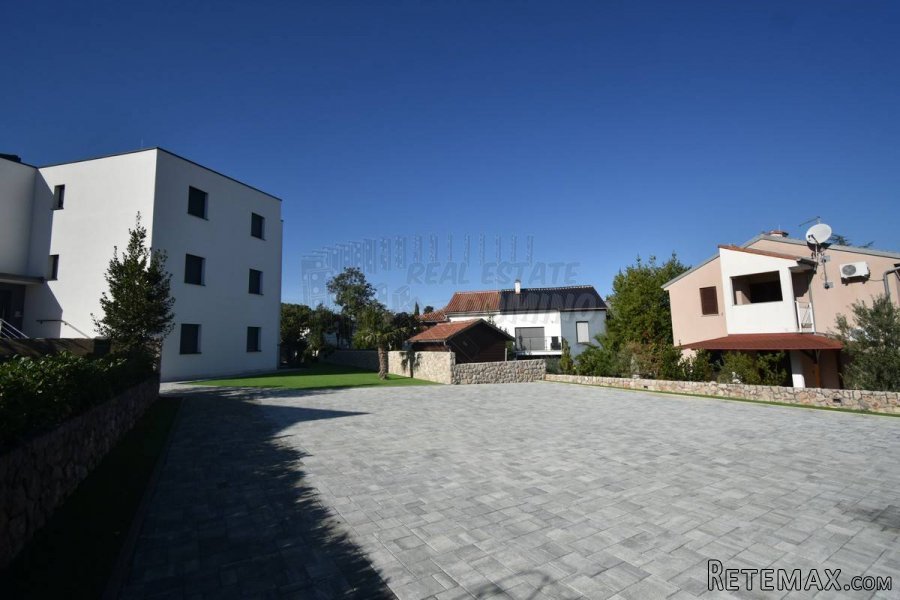 Apartmanska vila na 100 m od mora u Malinskoj! - 10