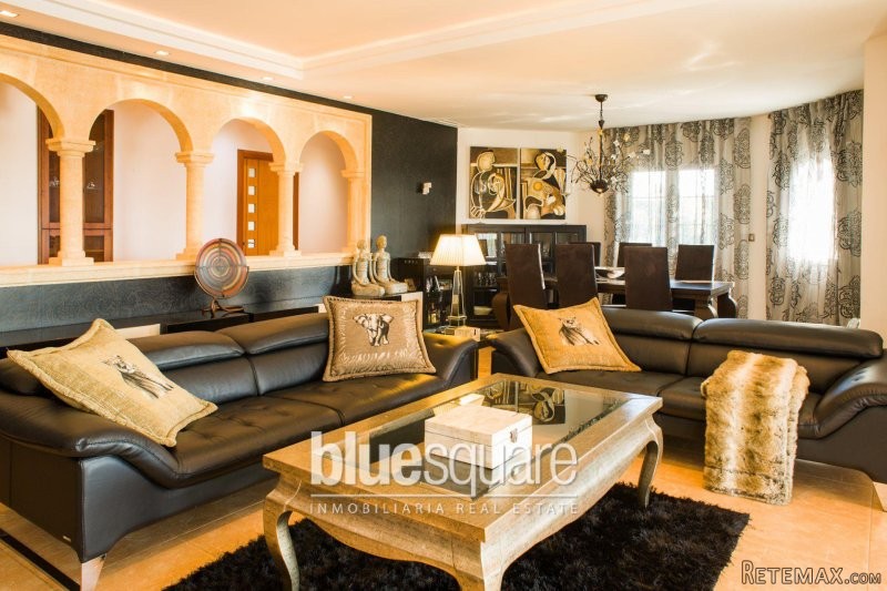 BEAUTIFUL HOUSE - 2